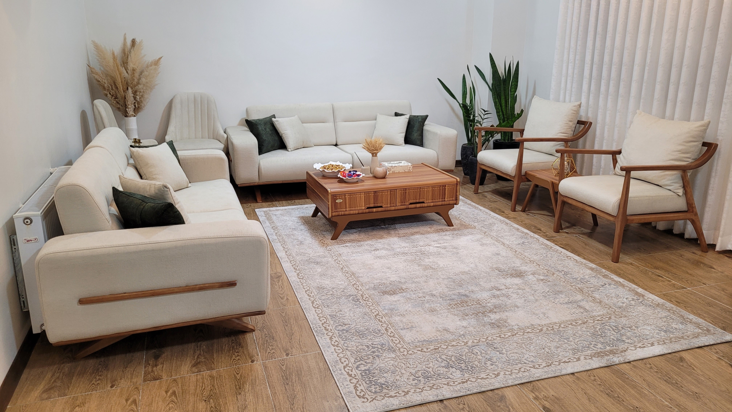 چطور مبل راحتی مناسب فضای کوچک انتخاب کنیم؟